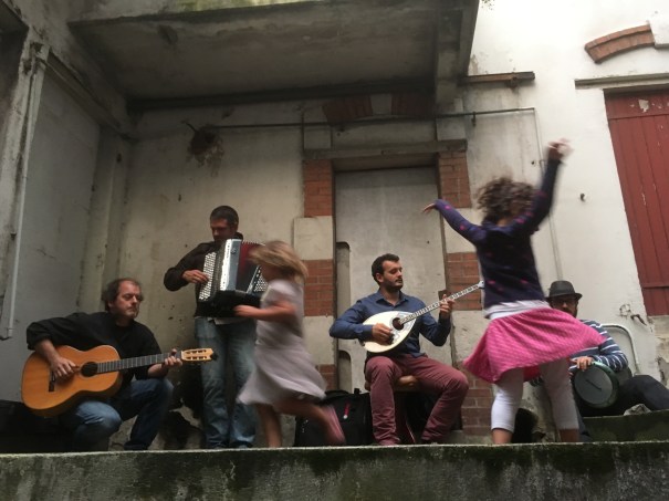 Dirdira Dar Dar. Photo PL www.philiki.org