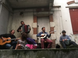 Dirdira Dar Dar. Photo PL www.philiki.org