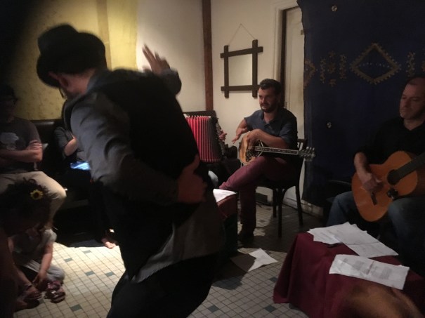 Dirdira Dar Dar. Photo PL www.philiki.org