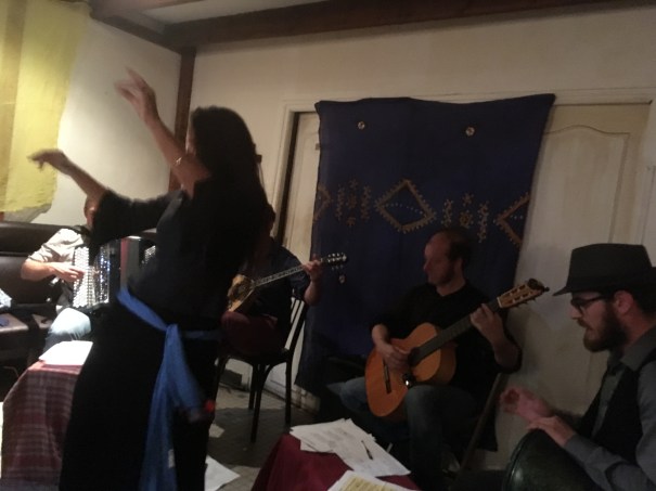 Dirdira Dar Dar. Photo PL www.philiki.org